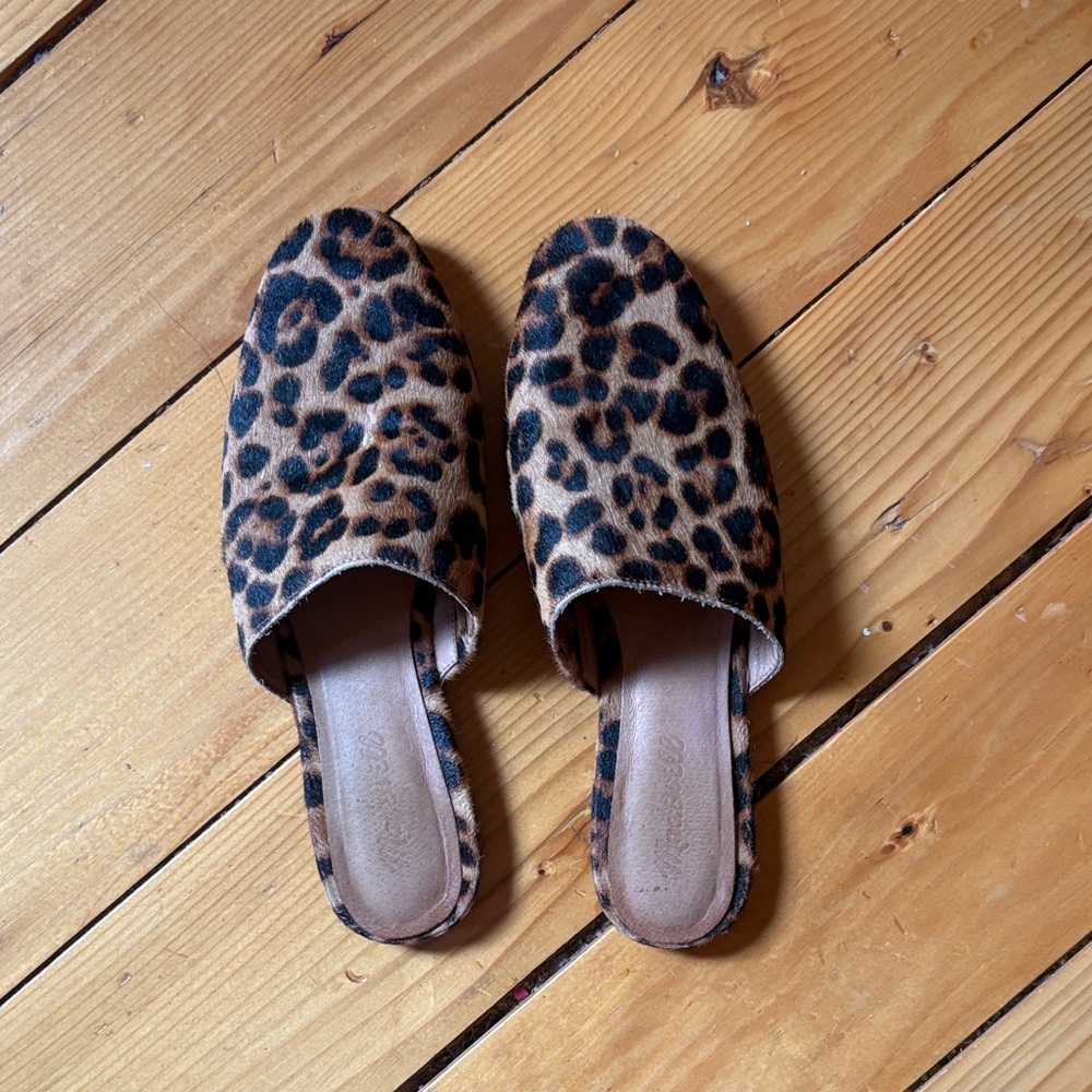 Madewell leopard print slides